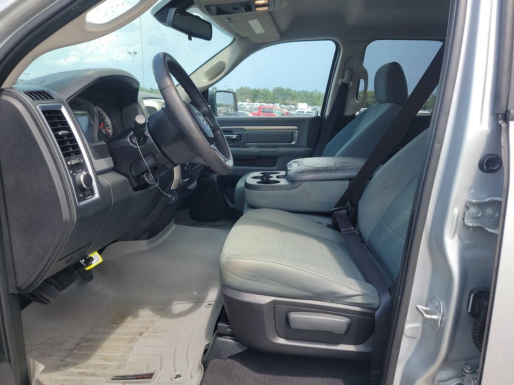 2016 RAM 1500 SLT