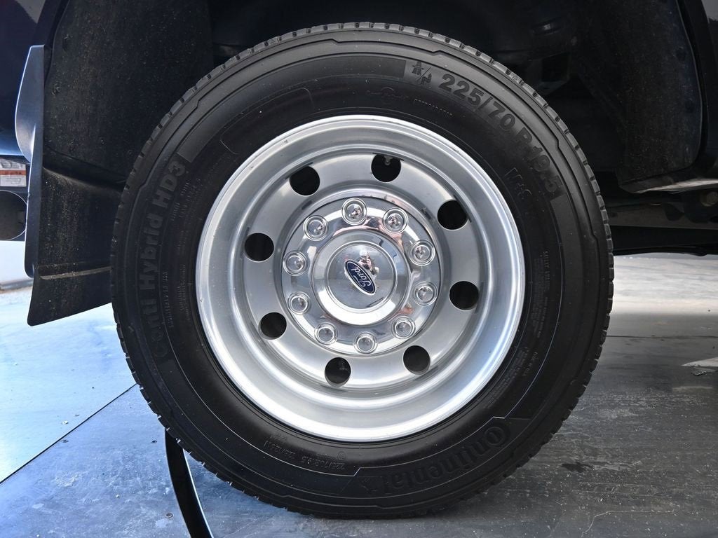 2022 Ford Super Duty F-450 DRW XL