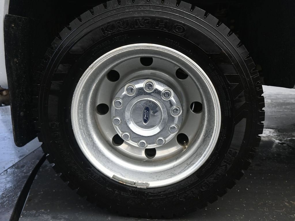 2008 Ford Super Duty F-450 DRW XL