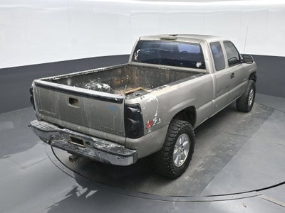 2002 Chevrolet Silverado 1500 Base