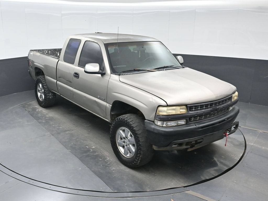 2002 Chevrolet Silverado 1500 Base