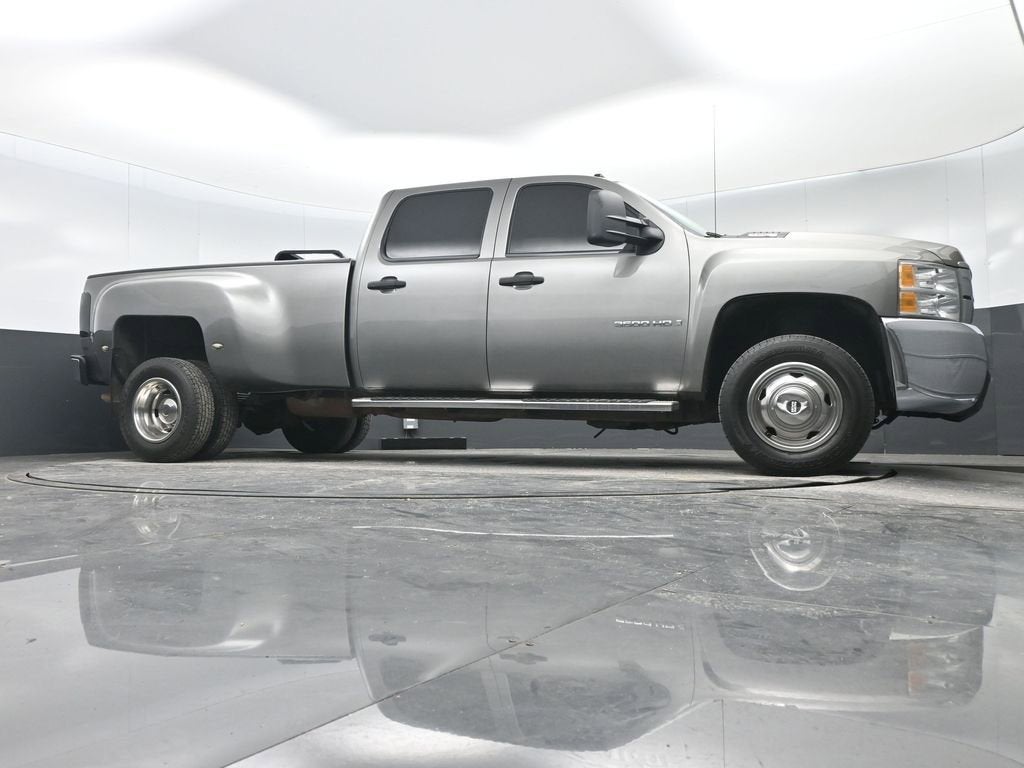 2009 Chevrolet Silverado 3500 HD DRW Work Truck