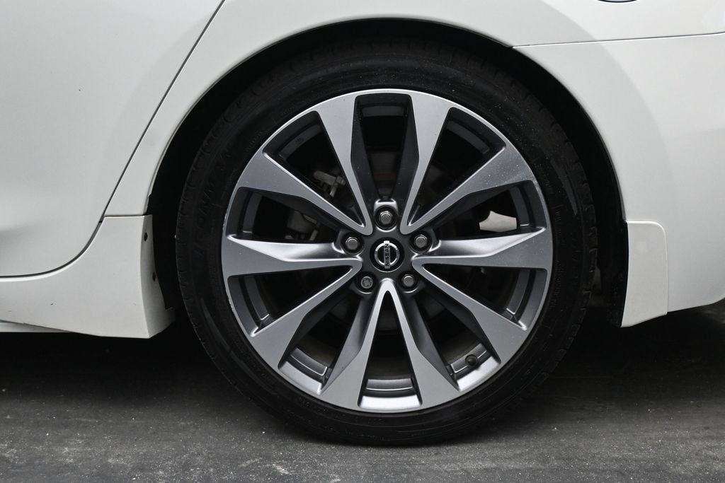 2021 Nissan Maxima Platinum