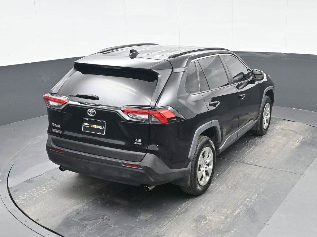 2020 Toyota RAV4 LE