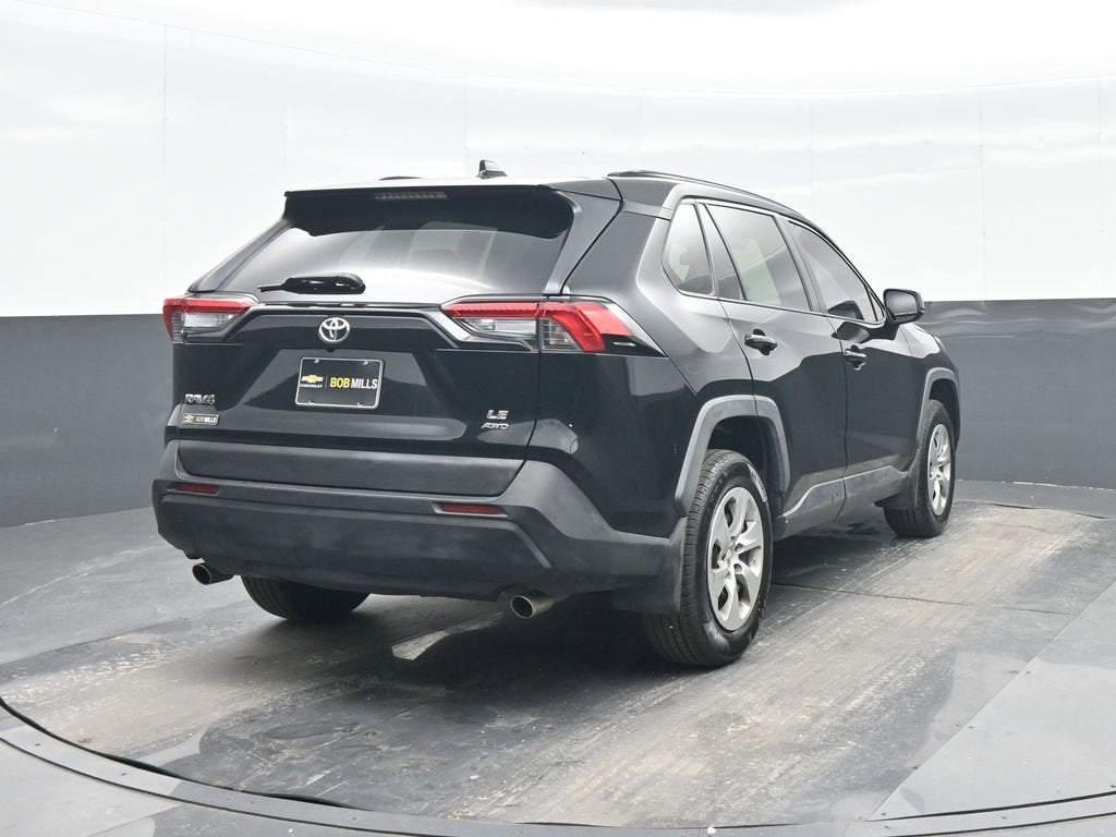 2020 Toyota RAV4 LE