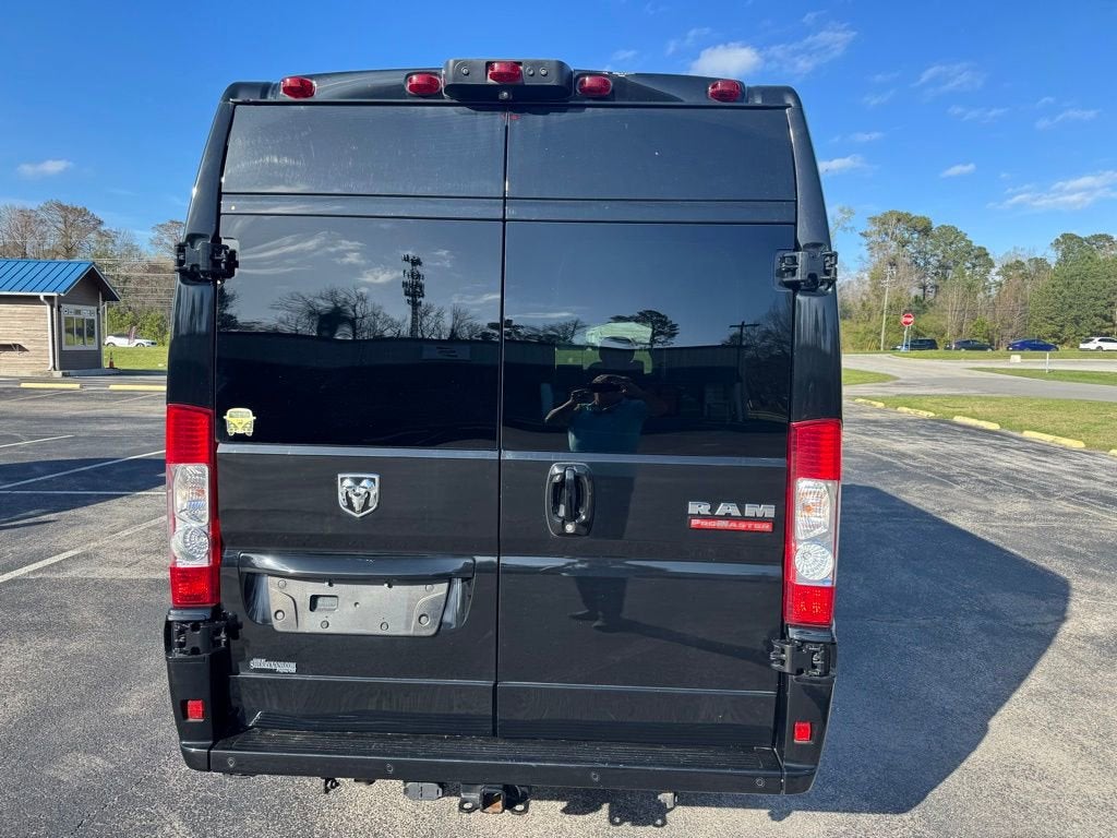 2022 RAM ProMaster Window Van Base