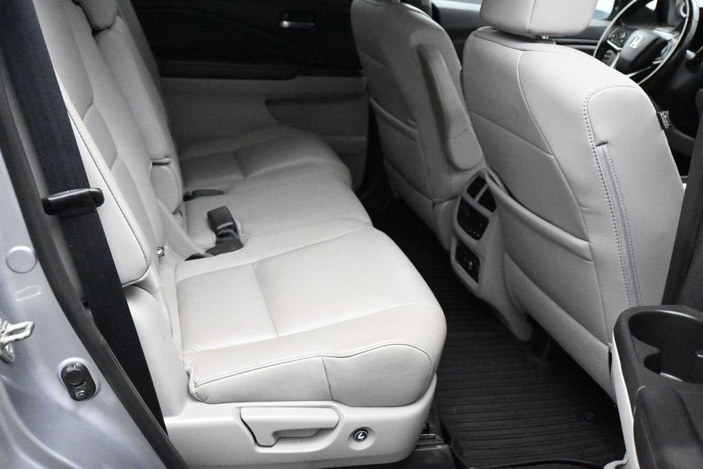 2020 Honda Pilot Touring 8-Passenger
