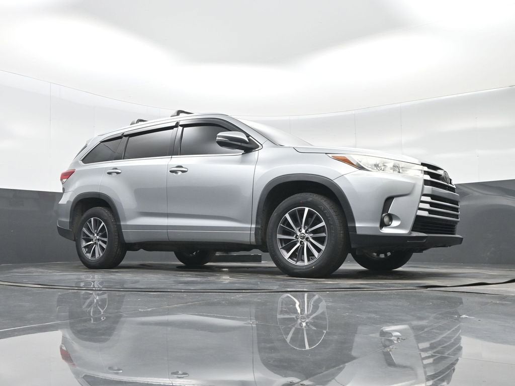 2018 Toyota Highlander SE