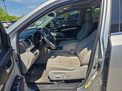 2018 Toyota Highlander SE