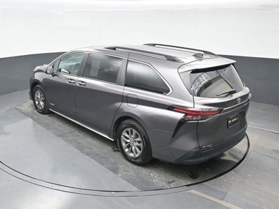 2021 Toyota Sienna XLE