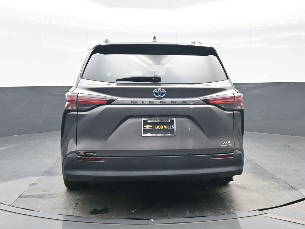 2021 Toyota Sienna XLE
