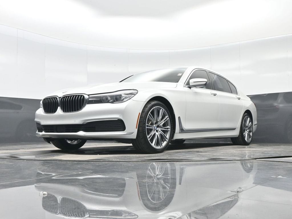 2019 BMW 7 Series 740i
