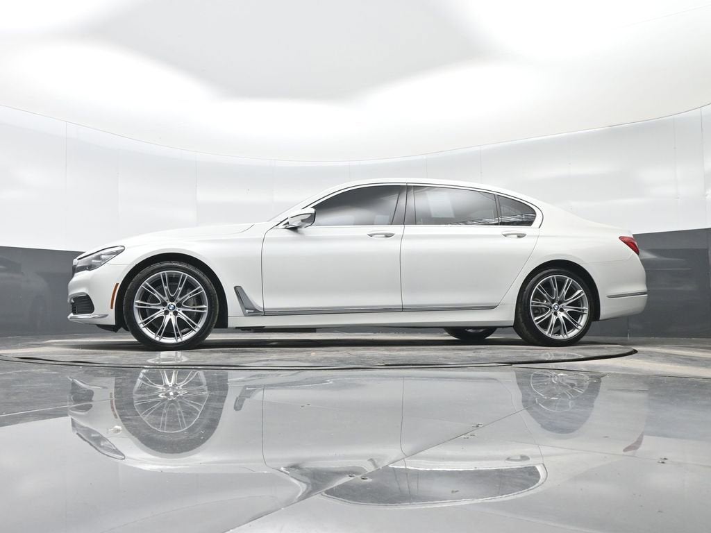 2019 BMW 7 Series 740i