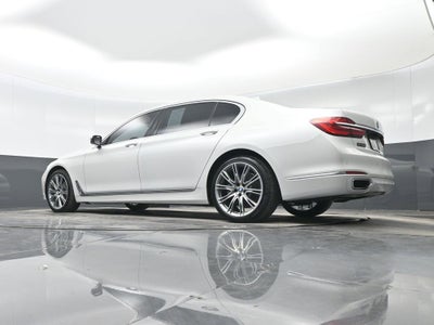 2019 BMW 7 Series 740i