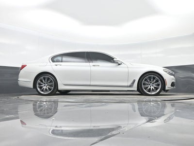 2019 BMW 7 Series 740i