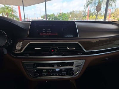 2019 BMW 7 Series 740i