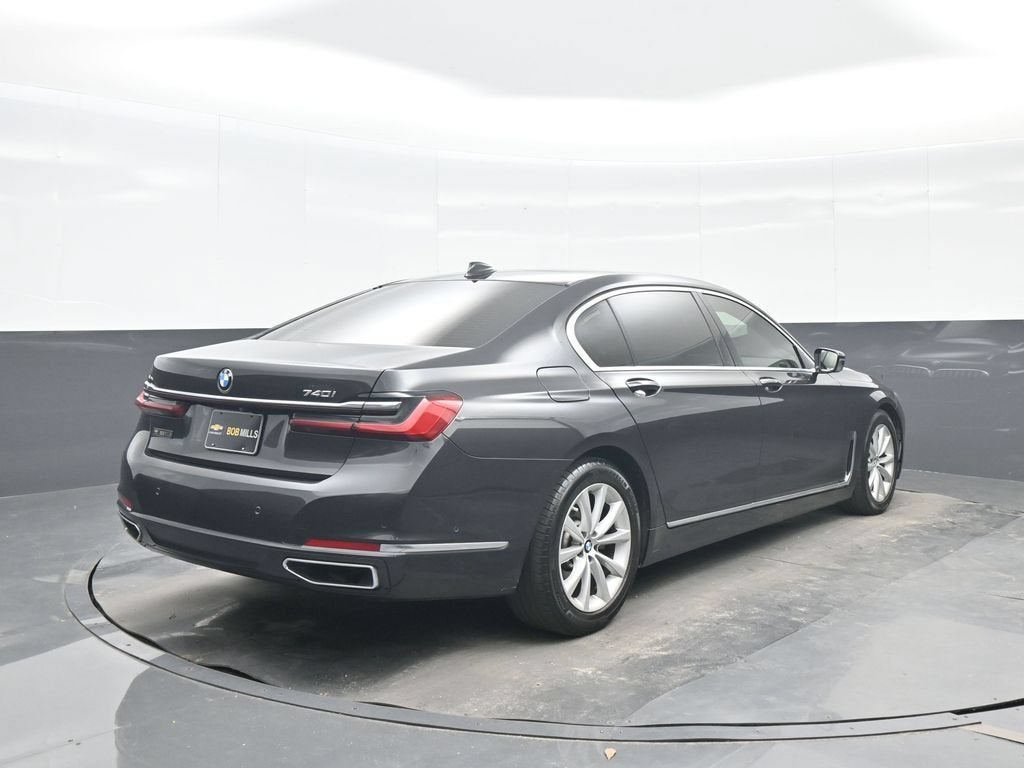 2021 BMW 7 Series 740i