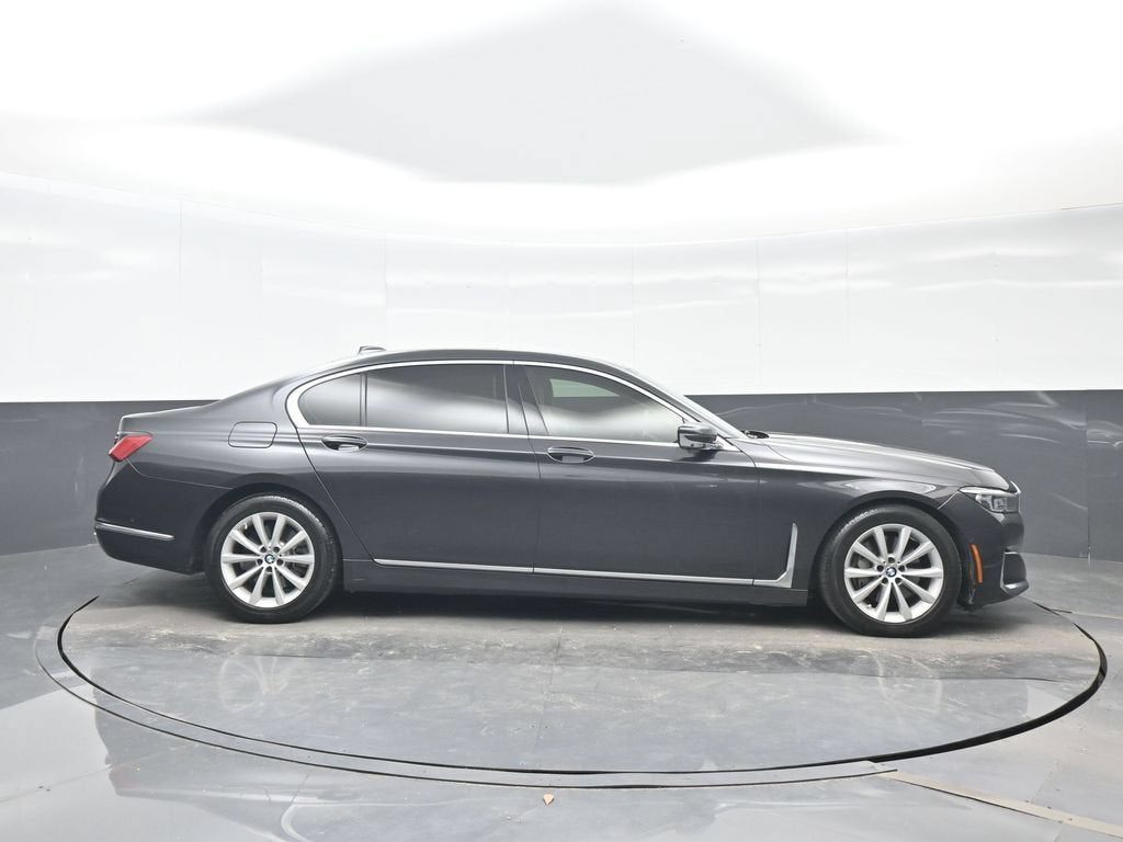 2021 BMW 7 Series 740i