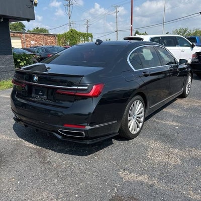 2022 BMW 7 Series 740i xDrive
