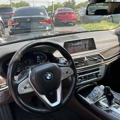 2022 BMW 7 Series 740i xDrive