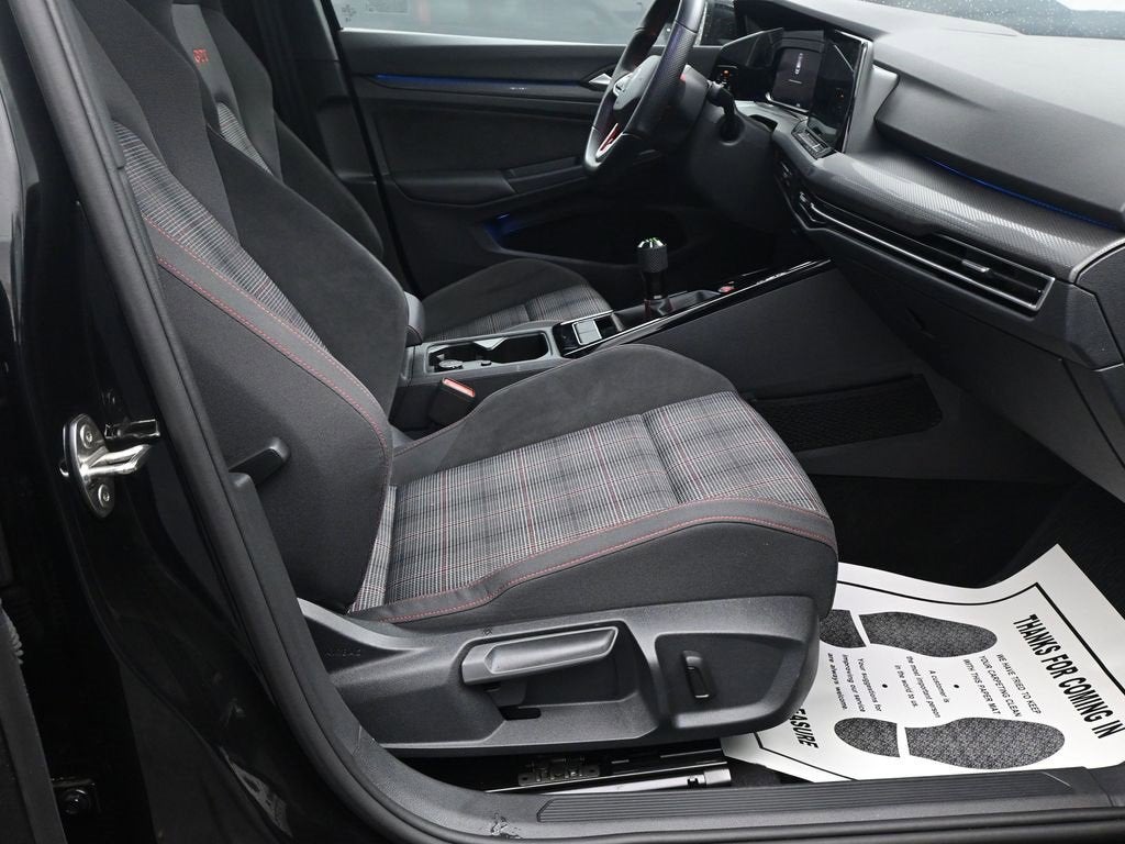 2024 Volkswagen Golf GTI 380 SE