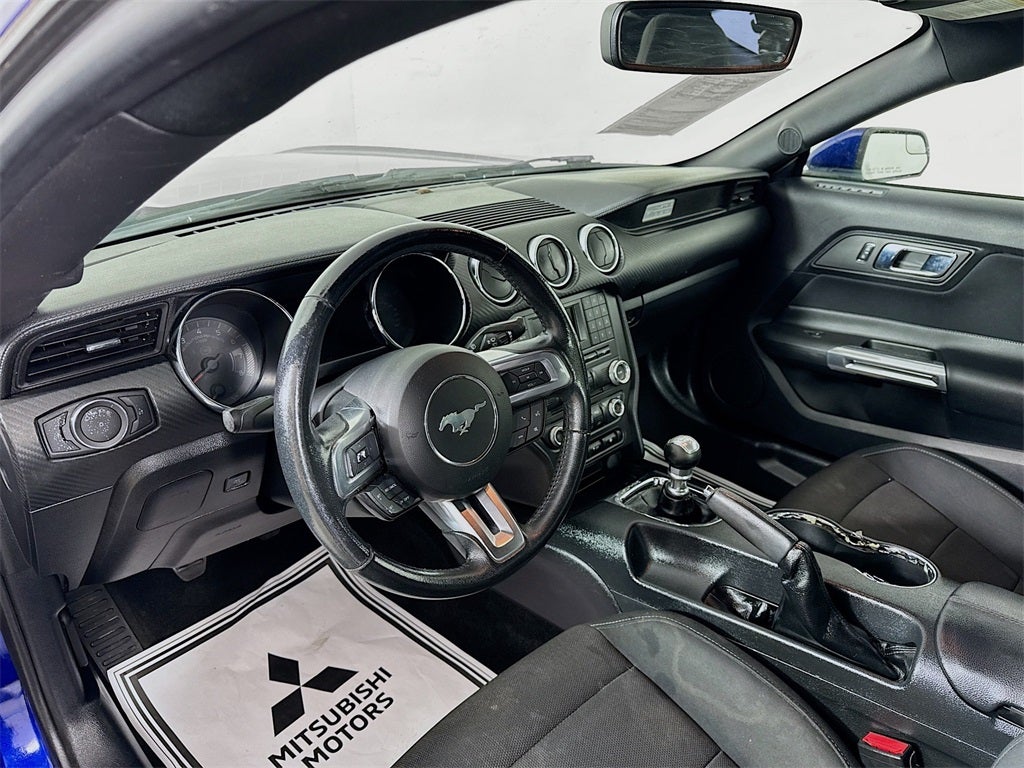 2016 Ford Mustang V6