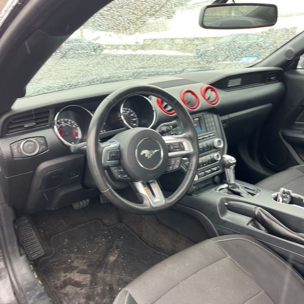 2016 Ford Mustang V6