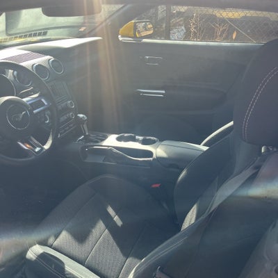 2017 Ford Mustang V6