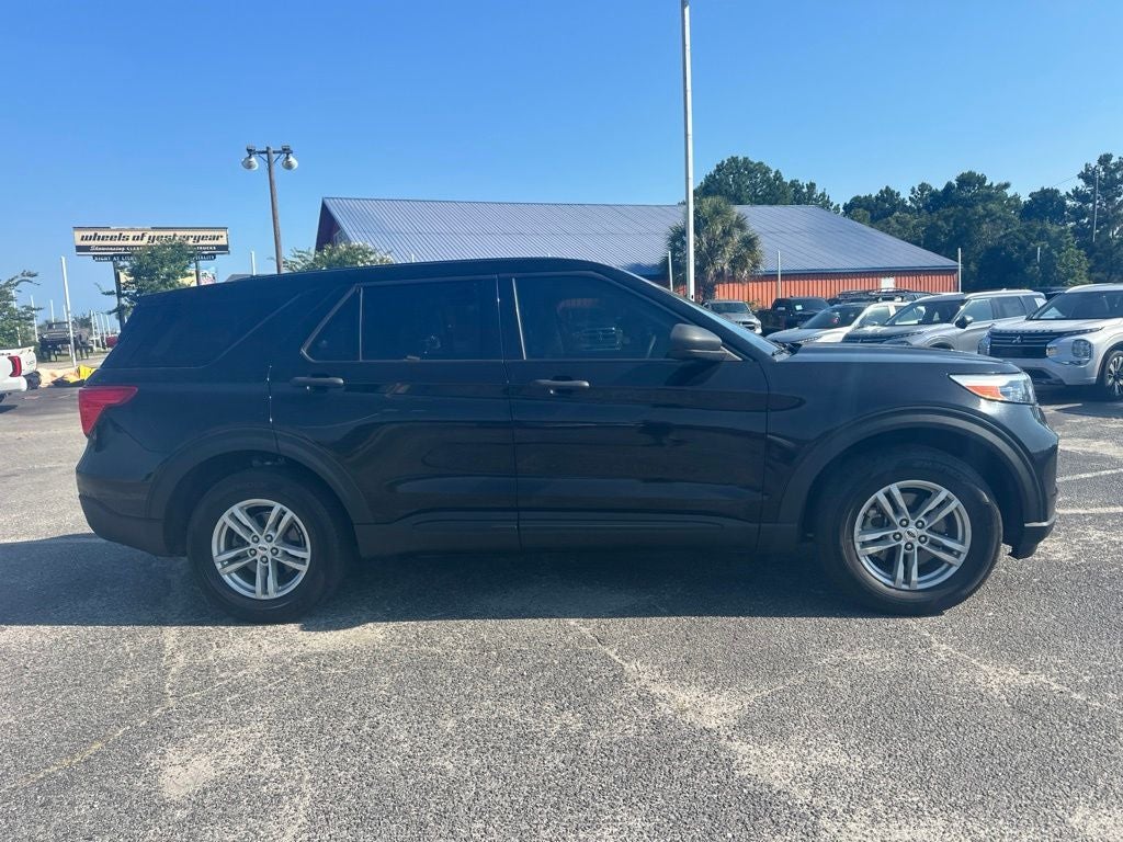 2022 Ford Explorer Base