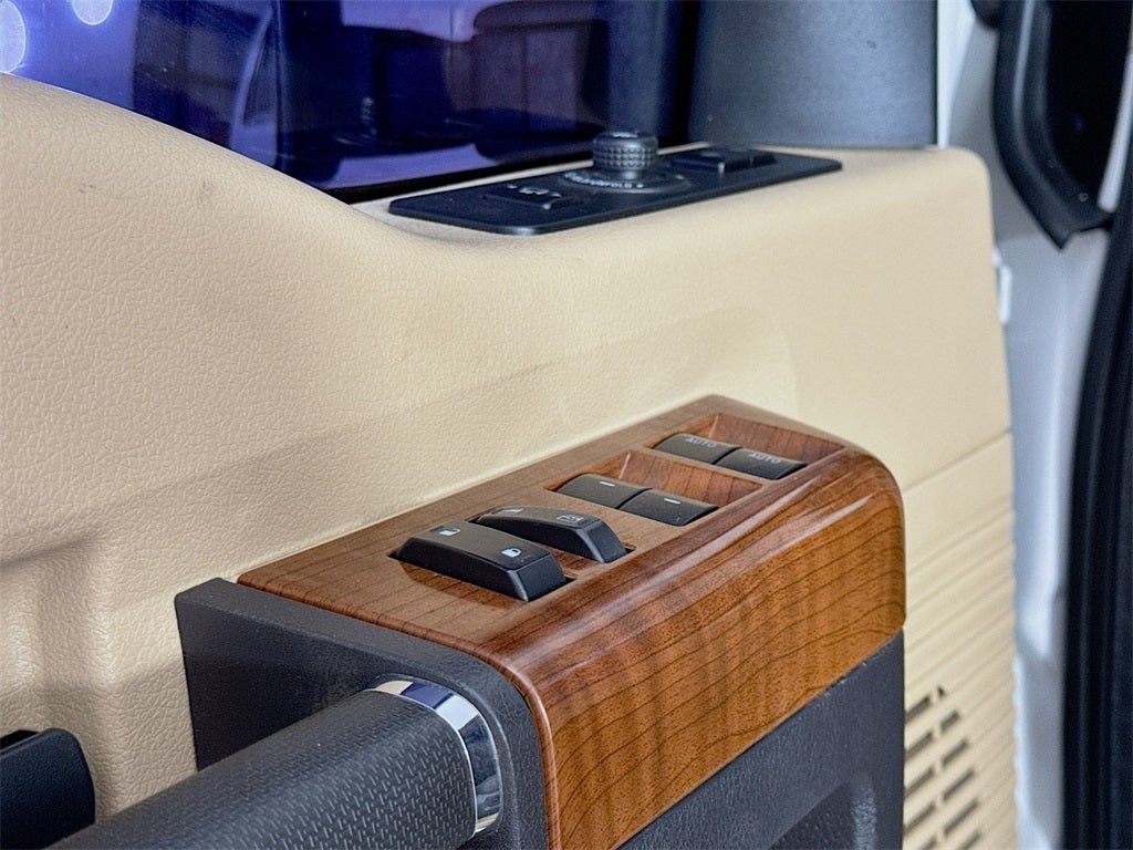 2016 Ford F-350SD King Ranch DRW