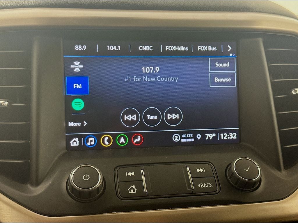2023 GMC Acadia Denali