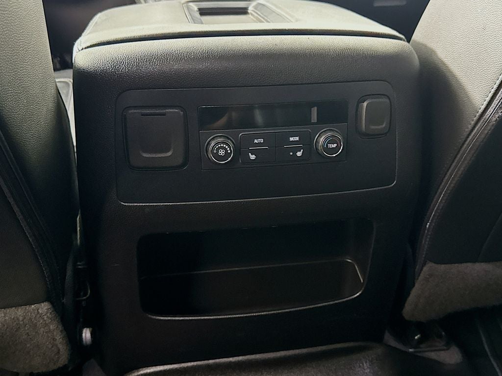 2020 GMC Yukon XL SLT
