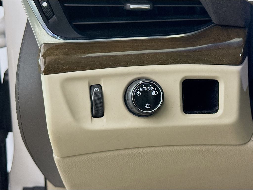 2018 Cadillac Escalade Luxury