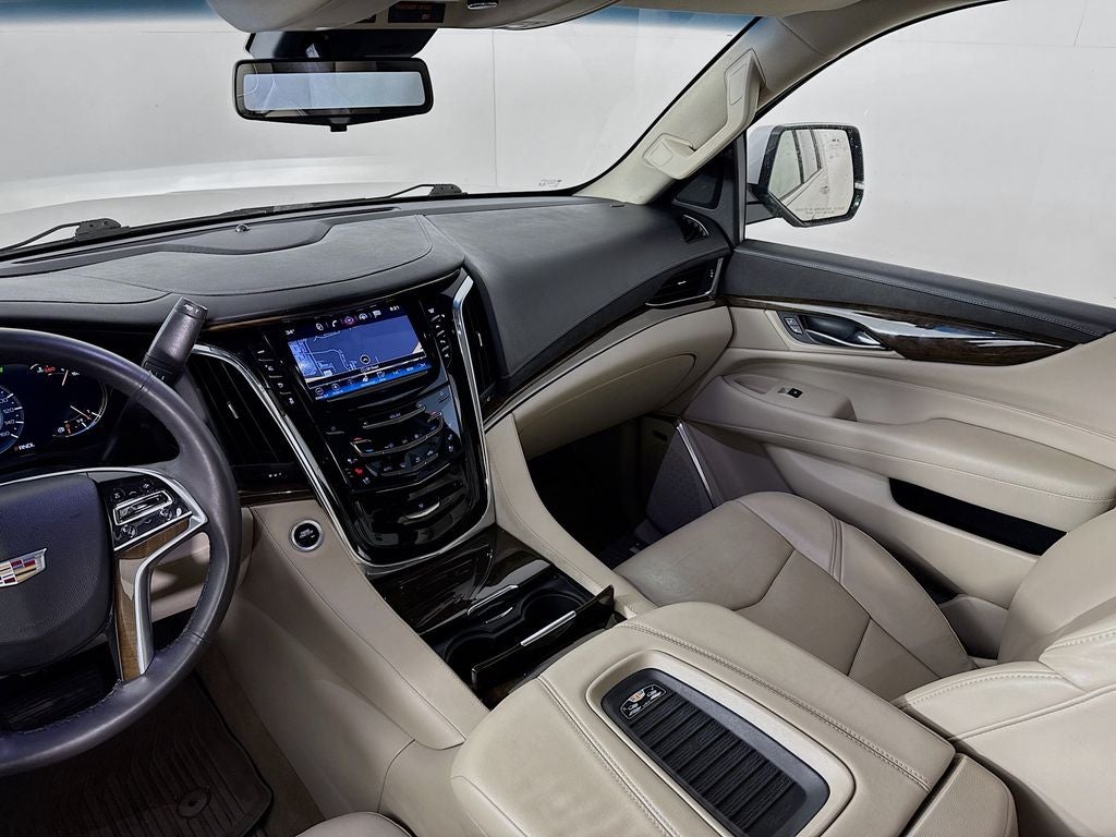 2018 Cadillac Escalade Luxury