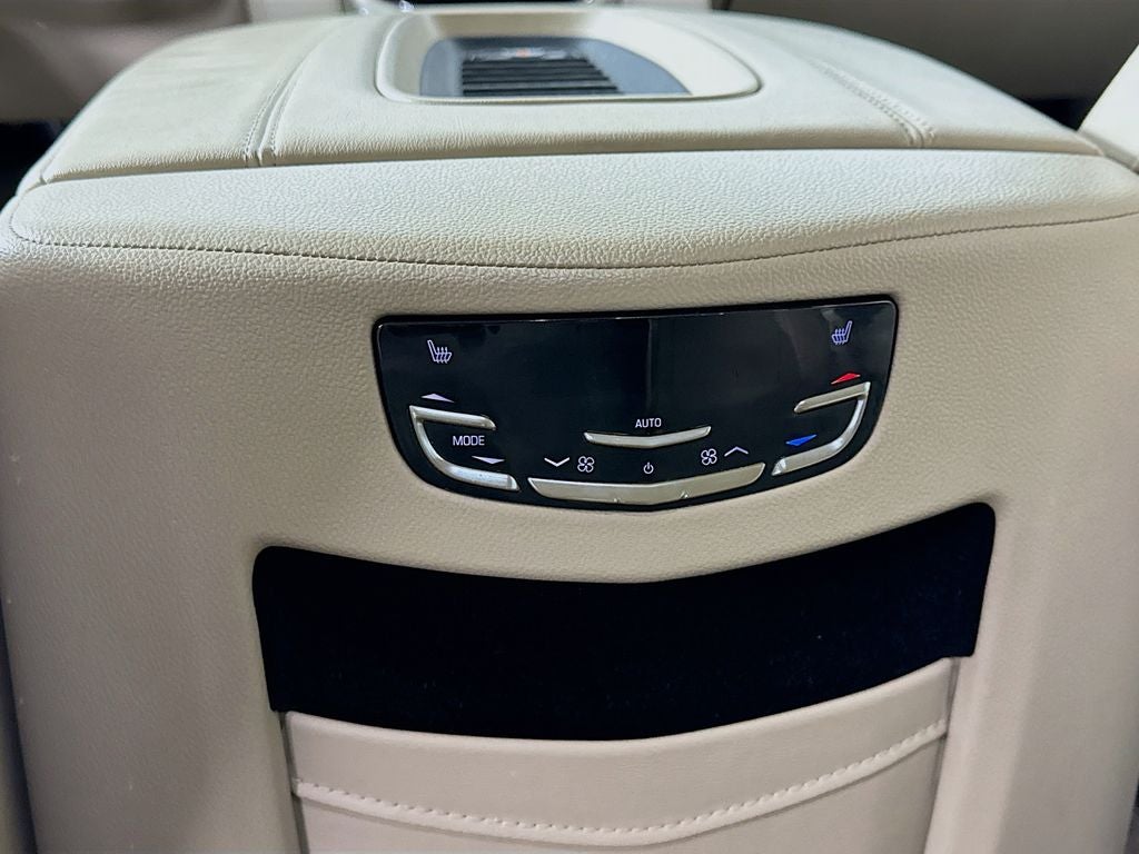 2018 Cadillac Escalade Luxury