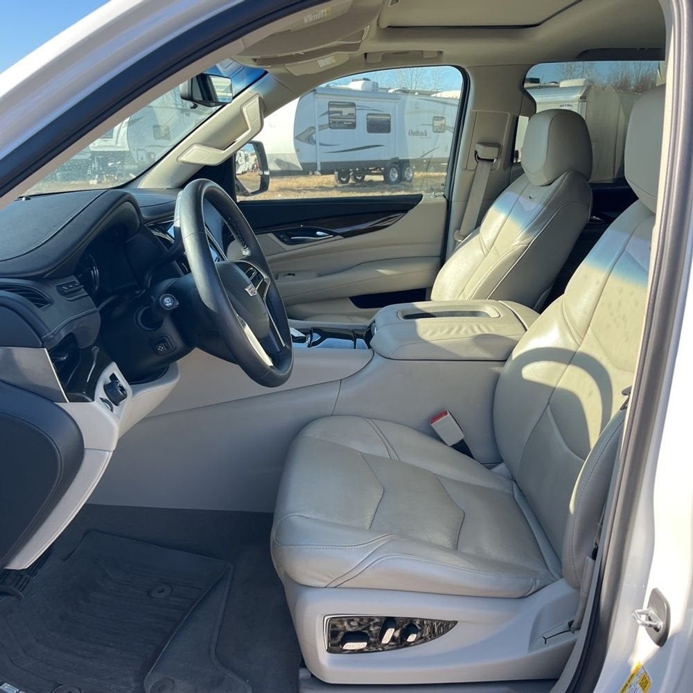 2018 Cadillac Escalade Luxury