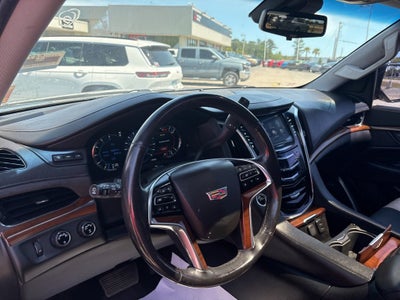 2018 Cadillac Escalade Luxury