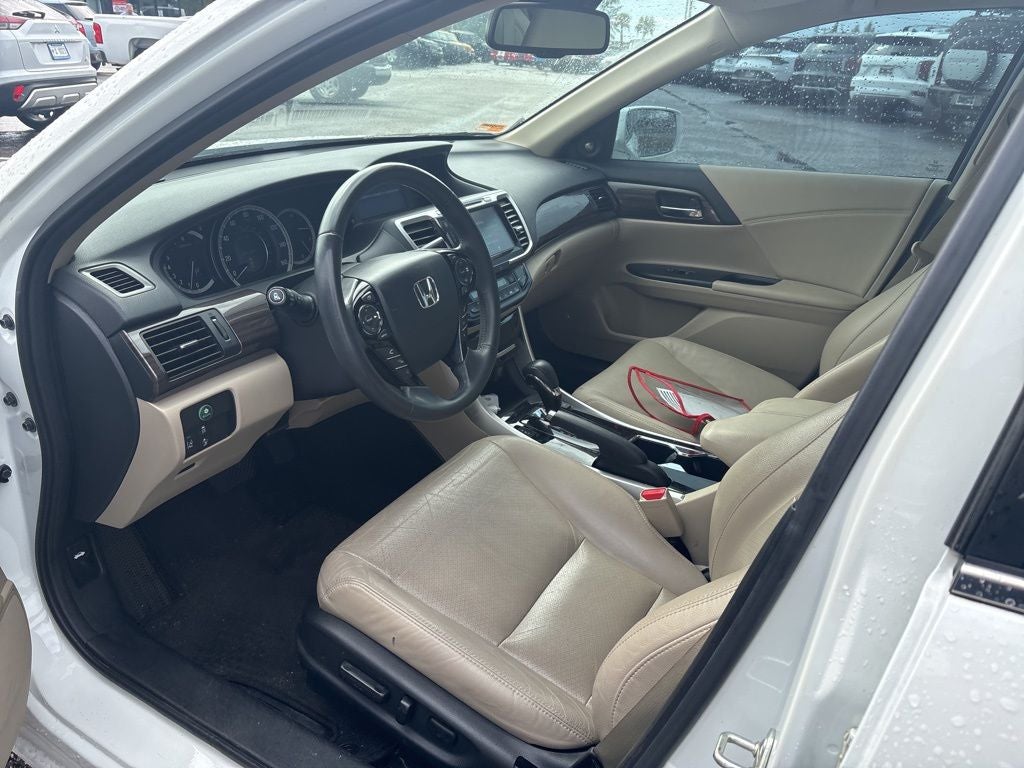 2017 Honda Accord EX-L w/Navigation and Honda Sensing