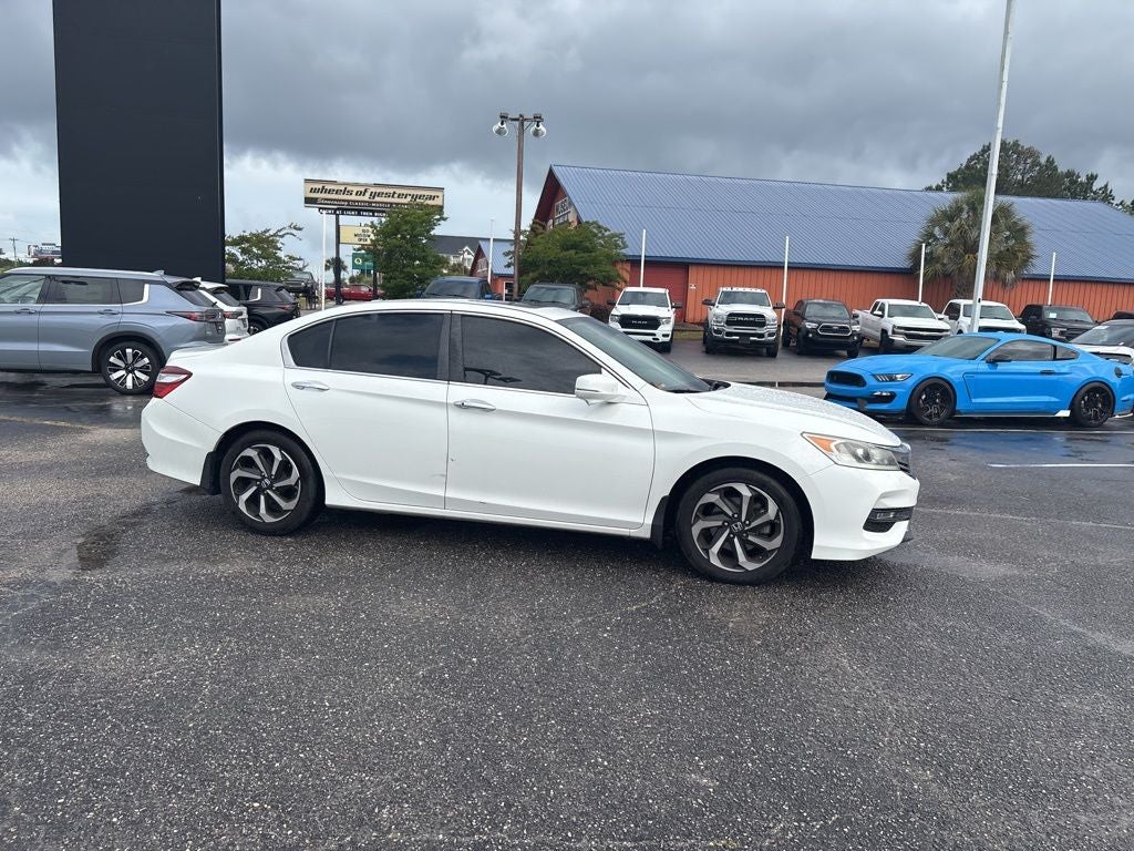 2017 Honda Accord EX-L w/Navigation and Honda Sensing