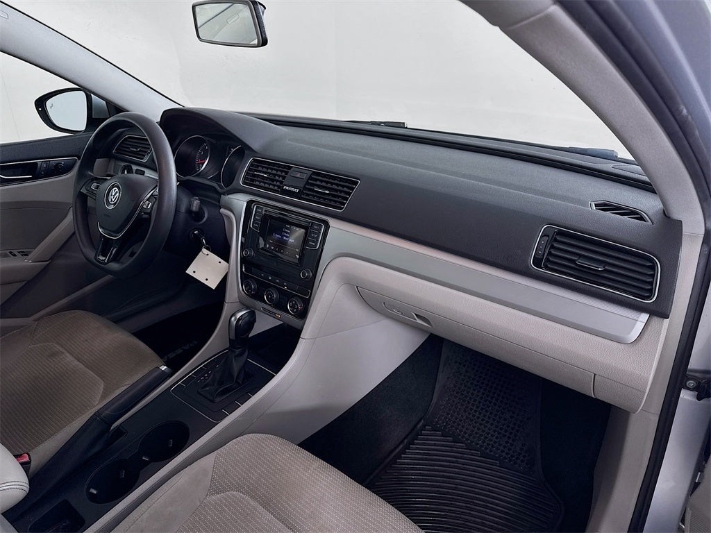 2018 Volkswagen Passat 2.0T S