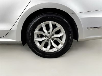 2018 Volkswagen Passat 2.0T S