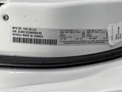 2022 Chrysler Voyager LX