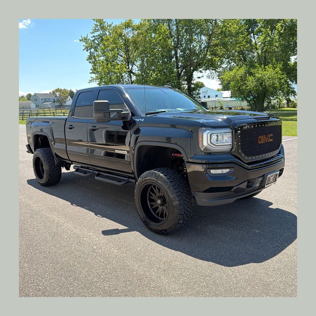 2019 GMC Sierra 4WD Double Cab Standard Box's photo
