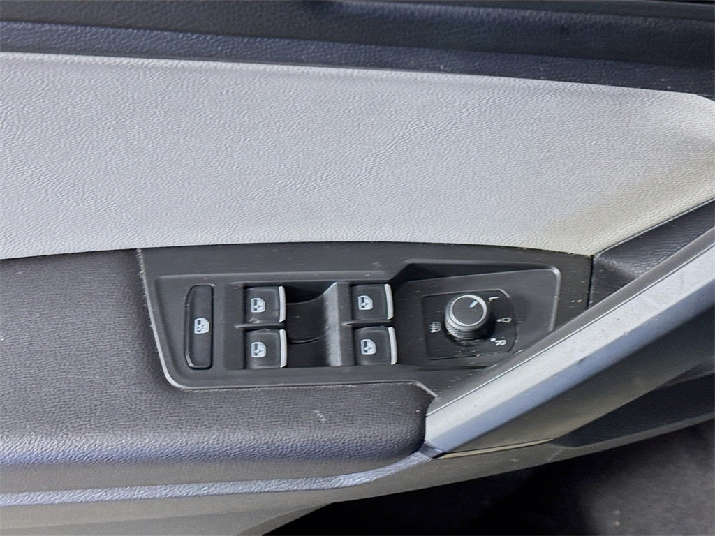 2019 Volkswagen Tiguan 2.0T SE