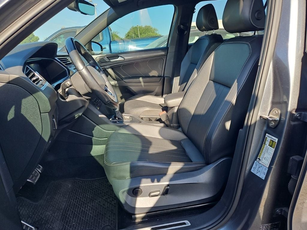 2022 Volkswagen Tiguan 2.0T SE R-Line Black
