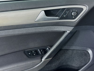 2015 Volkswagen Golf SportWagen S