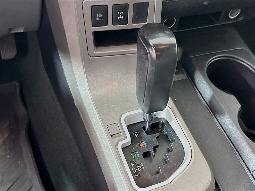 2016 Toyota Sequoia SR5 5.7L