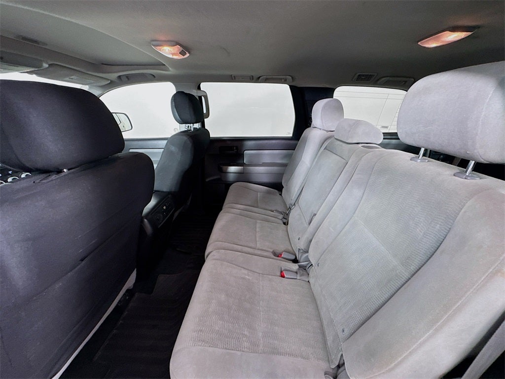 2016 Toyota Sequoia SR5 5.7L