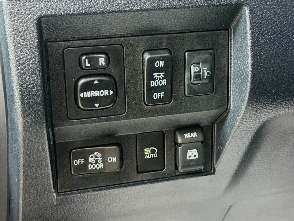 2018 Toyota Tundra SR5 4.6L V8