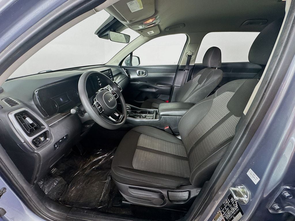 2022 Kia Sorento LX